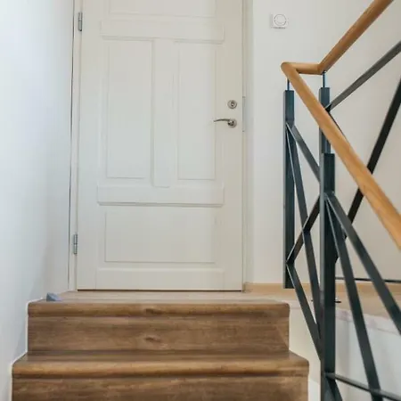 Külalistemaja Kaksteist 2*