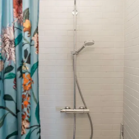 Kaksteist Gostinjska kuća Haapsalu