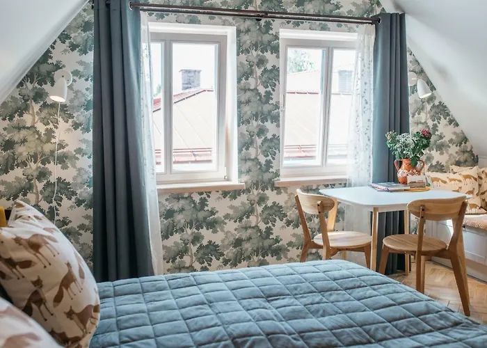 Guest house Kaksteist 3*